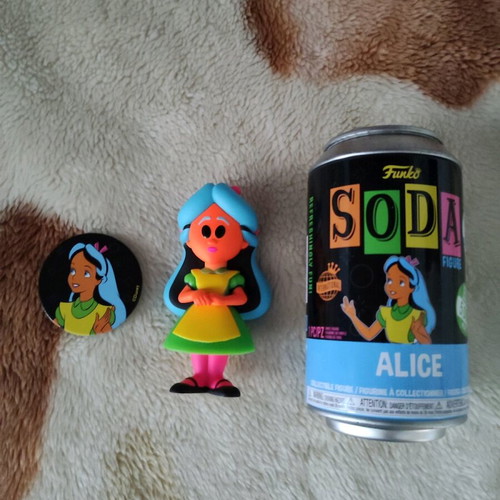 Funko Pop Alice in Wonderland Black Light Soda like new