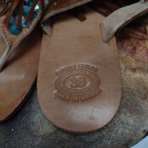 Leather sandals size 38 like new