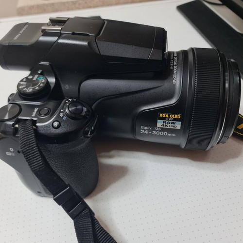 Nikon COOLPIX P1100 Compact Camera 16MP 125x Optical Zoom Like New