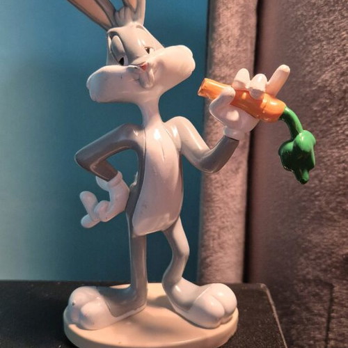Looney Tunes Bugs Bunny collectible figure like new