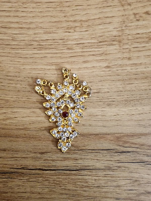 Gold-tone chandelier pendant like new