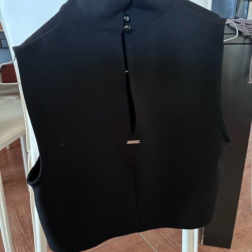 Crop BSB No40 black, like new, size L