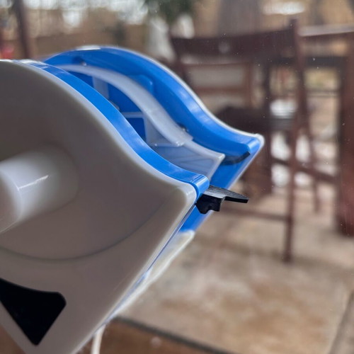 Magnetic window cleaning device used