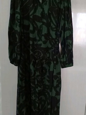 Zara maxi dress like new, black and green