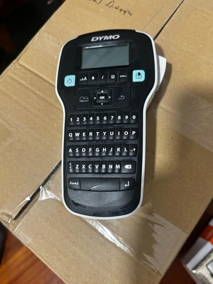 Label maker like new, handheld label printer