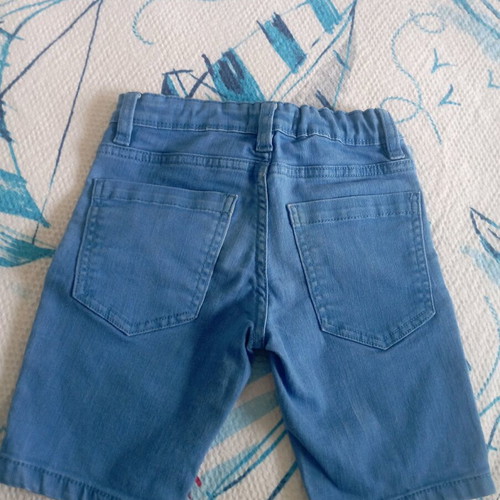 Benetton bermuda like new for boy 6 years, size 116 cm