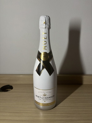 Moët & Chandon Ice Impérial σαμπάνια καινούργια