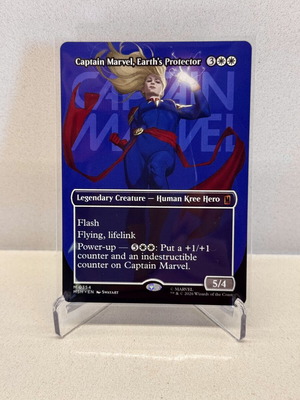 Captain Marvel Earth's Protector V.2 card new
