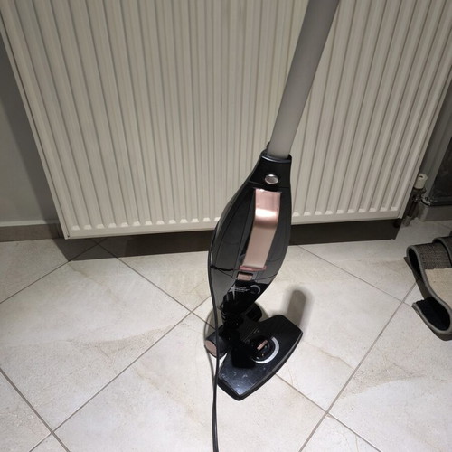 Stick vacuum VICKO Spark 800 W used