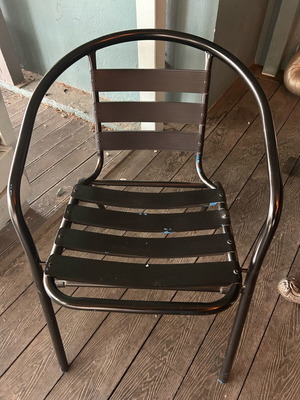 Metal chair used in very good condition