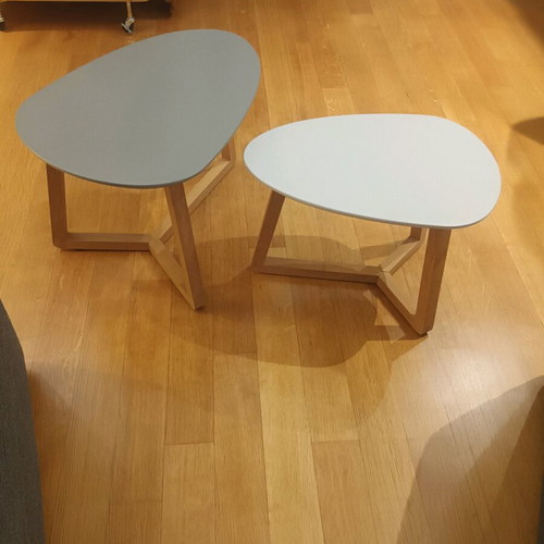 Side tables like new, set of 2