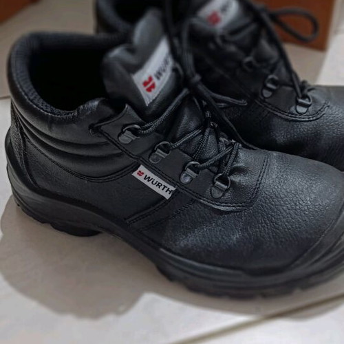 Work shoes slightly used, size 41, black