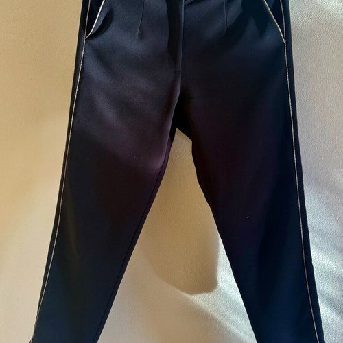 Black NEMA set like new with gold details