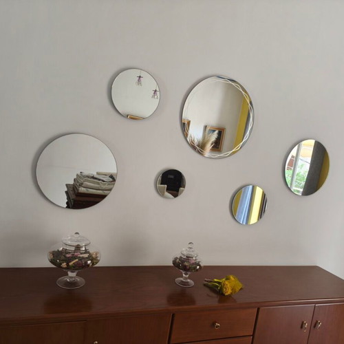 Set of 6 Decorative Round Frameless Wall Mirrors like new