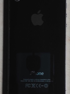 Apple iPhone 4s