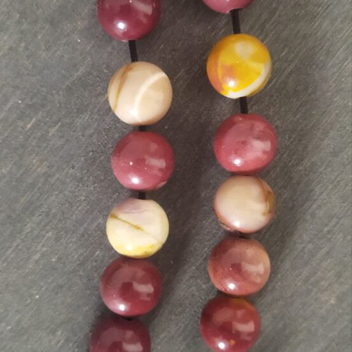 Komboloi made of jasper beads like new, 28 cm length