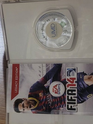 Παιχνίδι PSP FIFA 14 σαν καινούριο