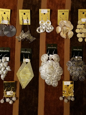 Xp earrings new, pack of 11 pairs