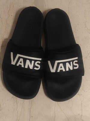 Παντόφλες Slides Vans μαύρες μέγεθος 46 μεταχειρισμένες