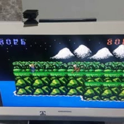 Portable Retro Console with Rechargeable Battery and 400 Built-in Games
