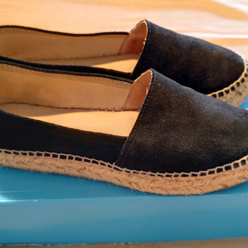Viguera black suede espadrilles like new