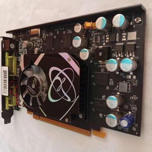 XFX GeForce 7600 GT graphics card used, PCI Express, 256 MB DDR3