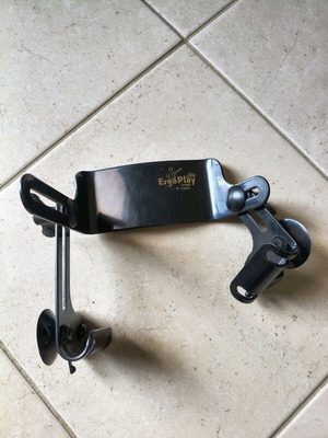 ErgoPlay Troster guitar rest used