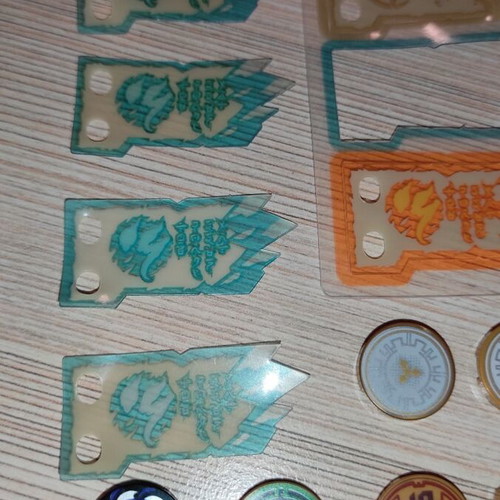 Lego Ninjago parts used, banners and tiles