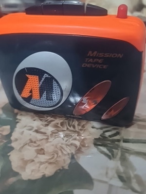 Walkman Hasbro Mission σαν καινούργιο με ενσωματωμένο ηχείο