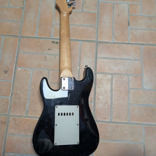 Pack of 2 Children's Guitars Juanita electric and Diego classical like new