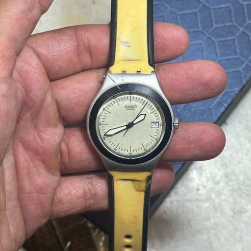 Swatch Irony YGS4012 “Live And Let Die” James Bond Collection used 2002