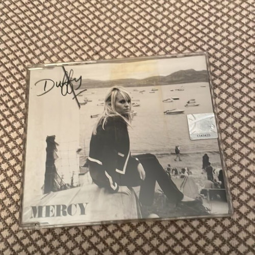 Duffy Mercy CD like new, electronic music