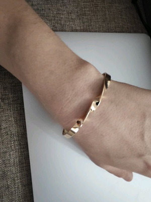 Bracelet handcuff new gold color, adjustable size