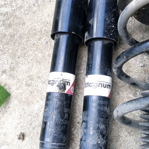 Rear shock absorbers for Mercedes A160 like new