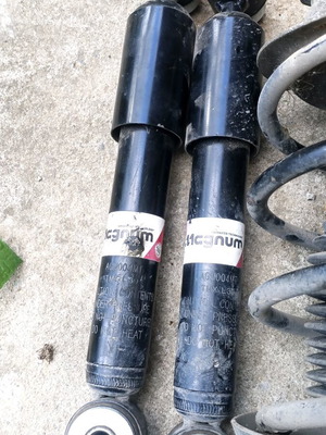Rear shock absorbers for Mercedes A160 like new