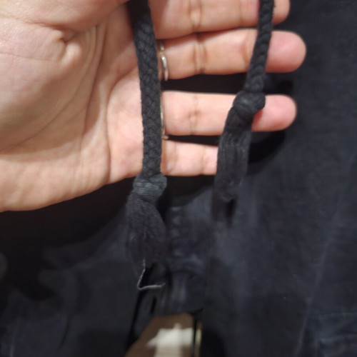 Cargo pants like new, size 32, black with elastic details