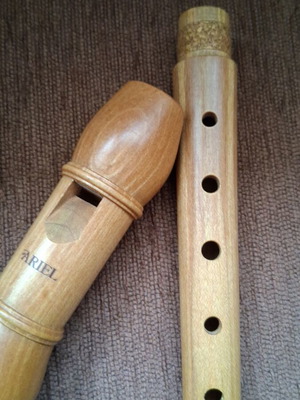 Wooden Baroque Soprano Flute Ariel like new