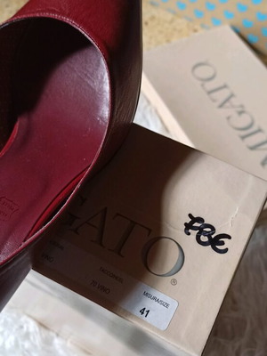 Migato leather pumps like new, size 41