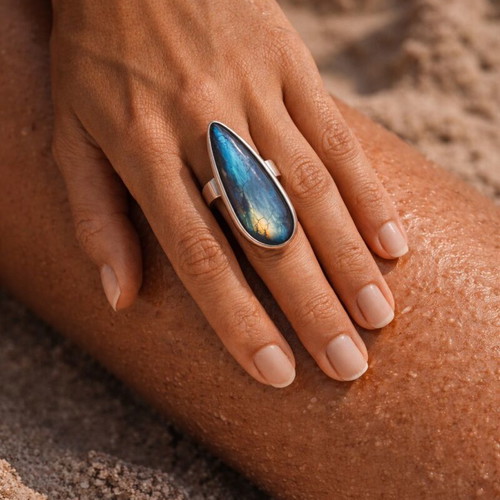 Sterling Silver 925 Statement Ring with Labradorite Stone, like new