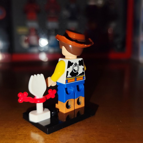 Woody & Forky figure like new, with base and two expressions