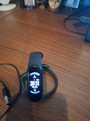 Xiaomi Smart Band 4 μεταχειρισμένο με καλώδιο φόρτισης και 2 λουράκια