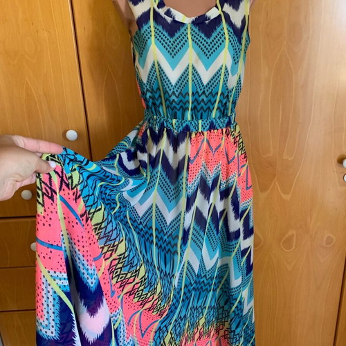 Colorful dress like new, size M