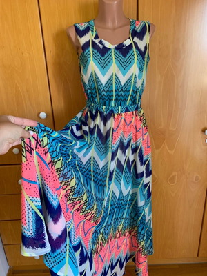 Colorful dress like new, size M