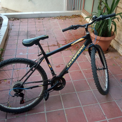 Champions City Bicycle like new, black, men's, V-Brakes, gears