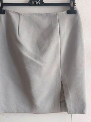 Φούστα σιελ μεταχειρισμένη, μέγεθος Small, με φόδρα και φερμουάρ