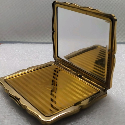 Vintage retro Stratton powder compact 50s/60s like new with mirror and baroque design