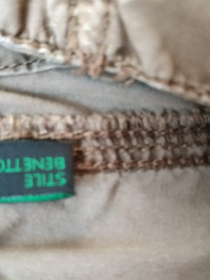 Men's Bermuda shorts used, size small