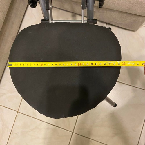 Adjustable auxiliary chair like new, work seat