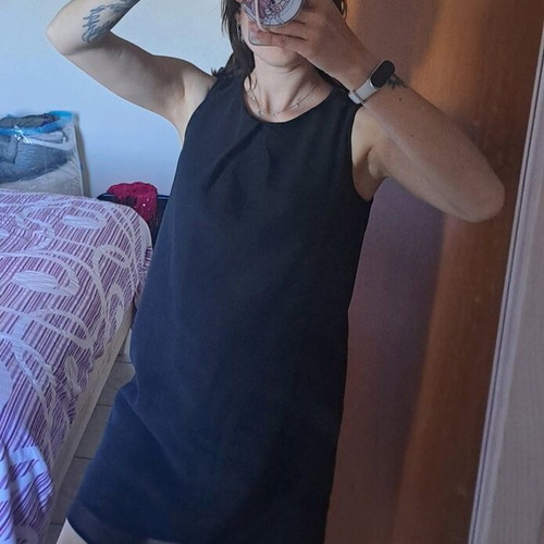 Dress size S black like new, simple and comfortable