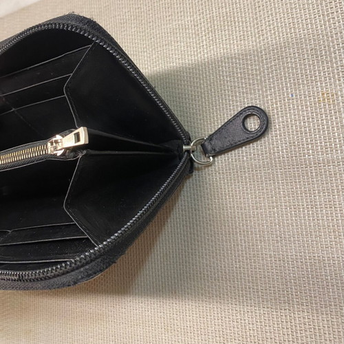 Bally leather wallet used, black, 12 card slots, zip coin pocket